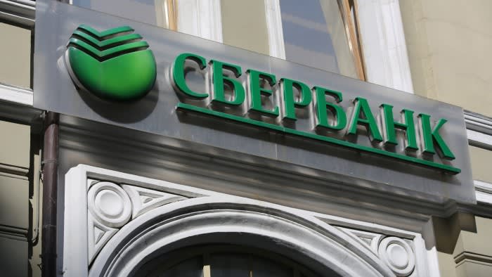 Russian state banks open branches in eastern Ukraine