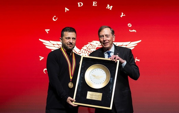 Zelenskyy receives American Academy of Achievement award