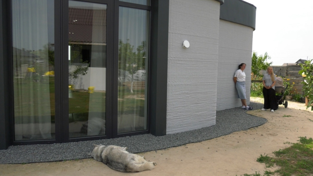 After Losing Home And Father In Russian Attacks, Ukrainian Family Settles Into 3D-Printed House