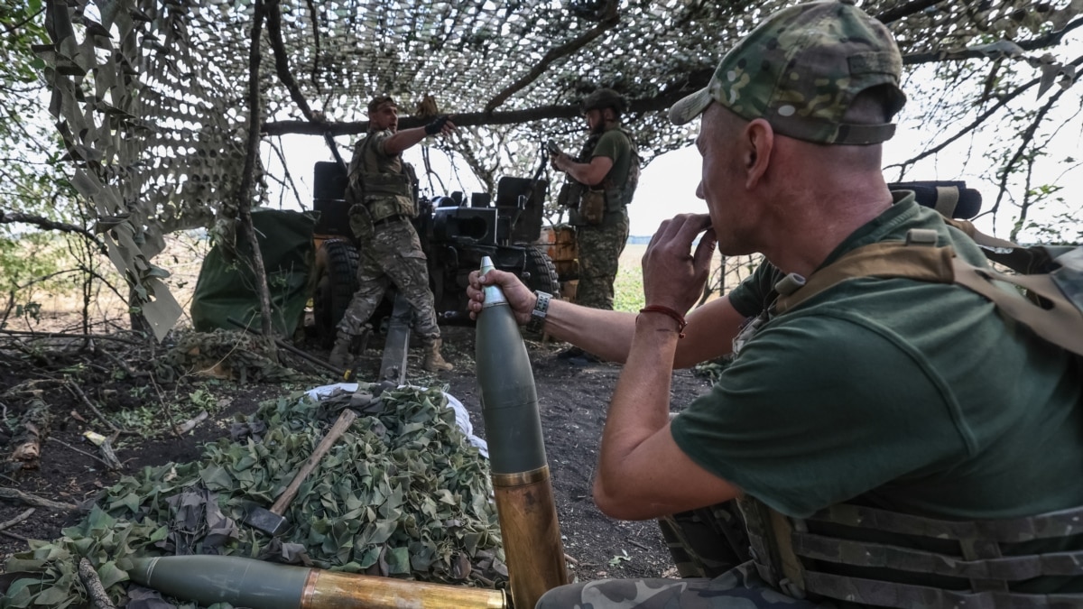 Ukrainian Artillery Fights To Hold Back Russian Advance On Pokrovsk