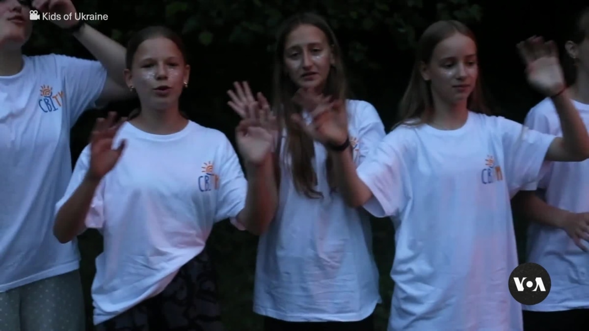 Special camp helps Ukrainian youths deal with war trauma