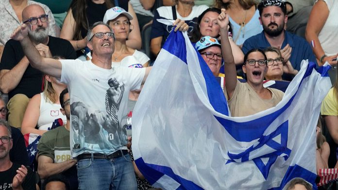 Israeli Nations League football fans call for end to war