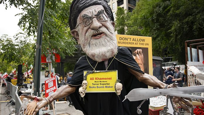 Dissident groups protest Iran government outside United Nations