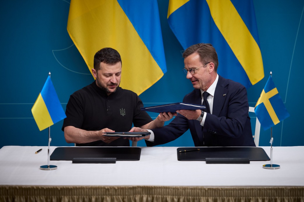 Sweden to increase defense spending to 2.4% of GDP, in particular to help Ukraine