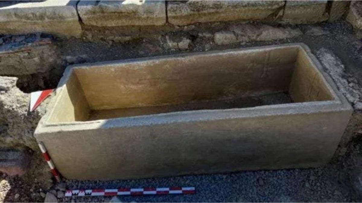 Roman gladiator’s tomb uncovered – but strangely without his corpse