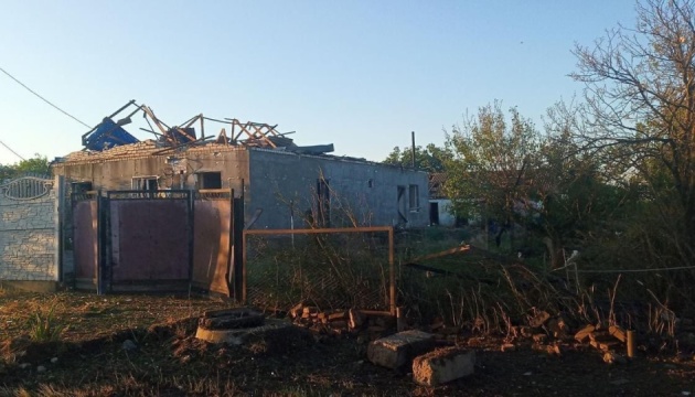 Russians shell 20 settlements in Kherson region, 10 people wounded