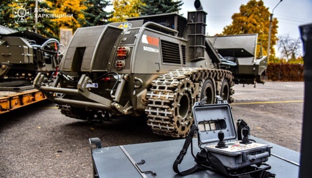 Kharkiv region receives Bojena 5 demining vehicle from foreign volunteers