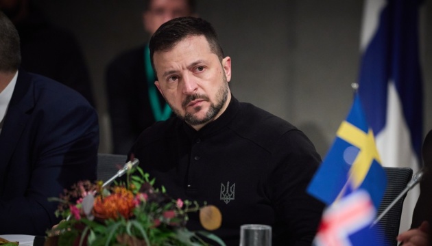 At Reykjavik summit, Zelensky called for equipping AFU brigades, investing more in weapons production