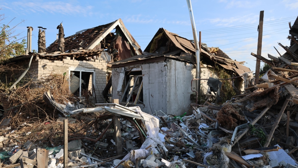 Destruction, Casualties In Ukraine’s Zaporizhzhya Following Waves Of Russian Strikes