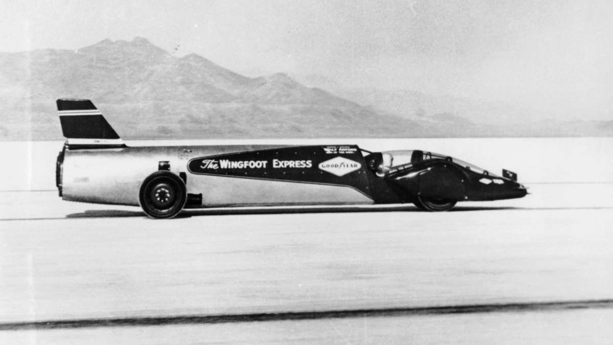 Top 18 fastest cars in the world: land speed record breakers