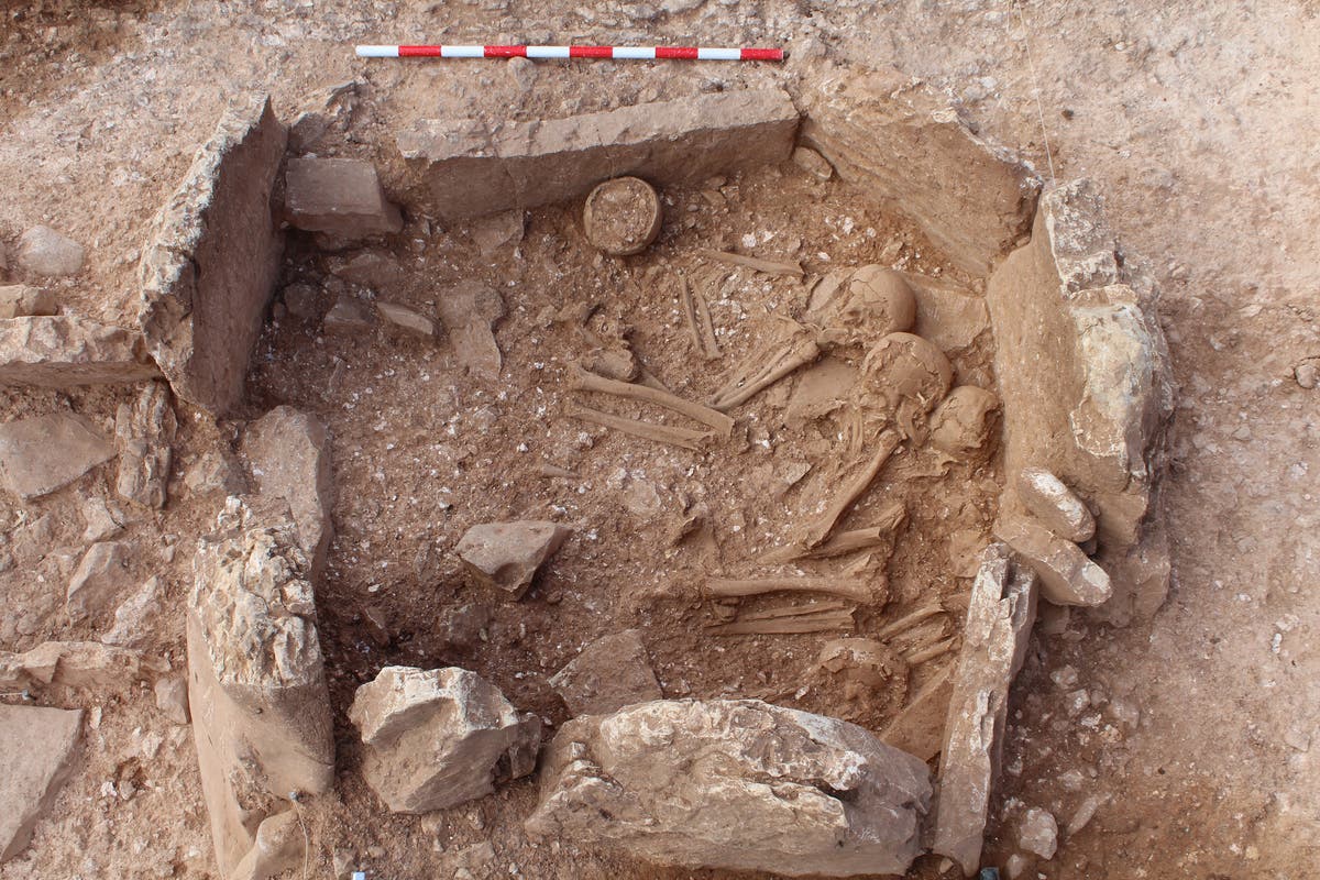 Archaeologists perplexed to find mysterious prehistoric grave with twice more women buried than men