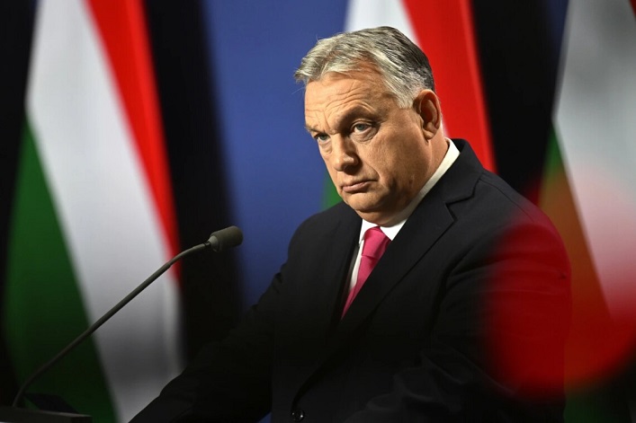 Orbán threatens to block the loan for Ukraine to help Trump win the election.