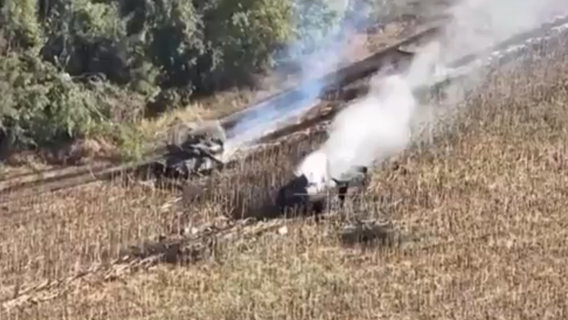 Video captures Ukrainian tanks destroy Russian APC at point-blank range in Kursk Oblast