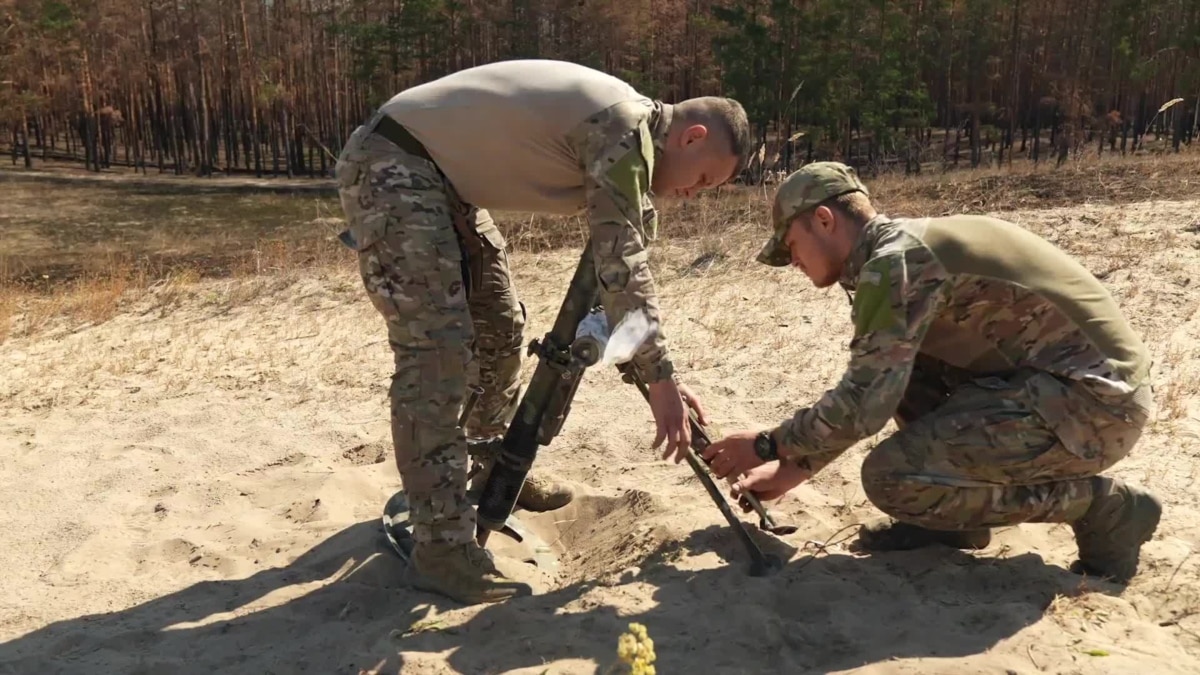 Ukranian fighter finds US-made M224 mortar effective on front lines