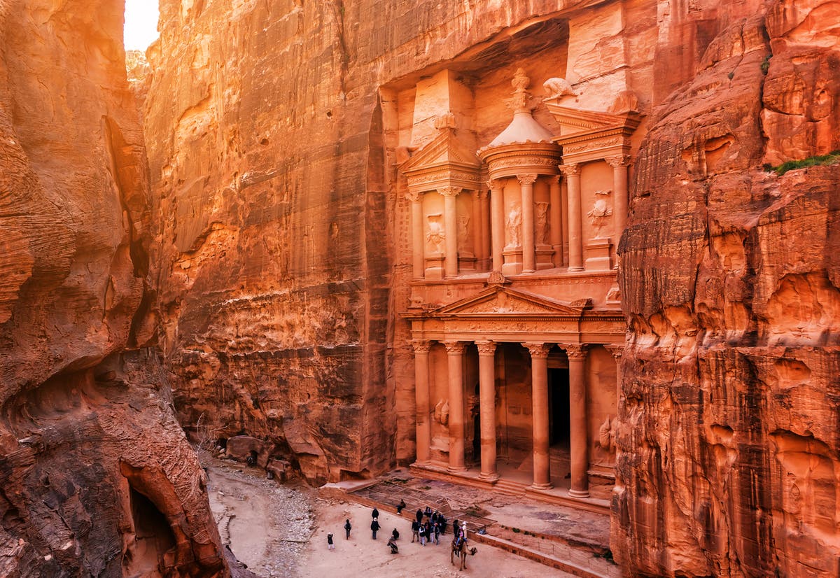 Petra: British archaeologists discover hidden tomb laid undisturbed for 2,000 years