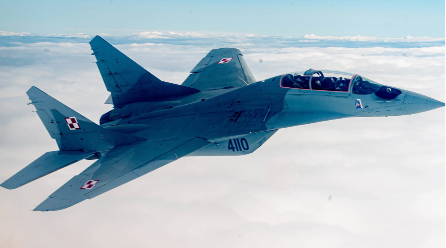 Poland ready to transfer remaining MiG-29s to Ukraine if allies guarantee the security of airspace – Duda