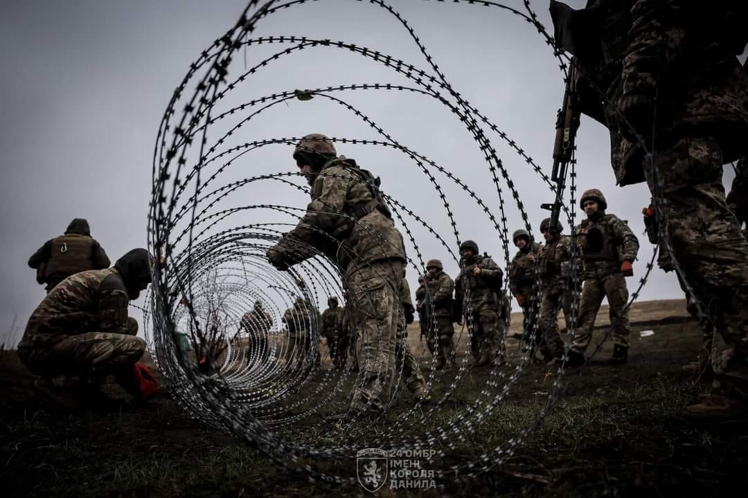 The Telegraph: Trump eyes 1,000-km buffer zone in Ukraine, guarded by EU and British forces