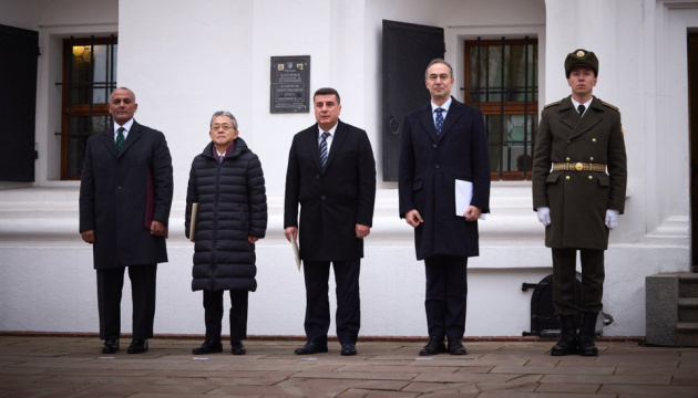 Zelensky receives letters of credence from ambassador of four countries