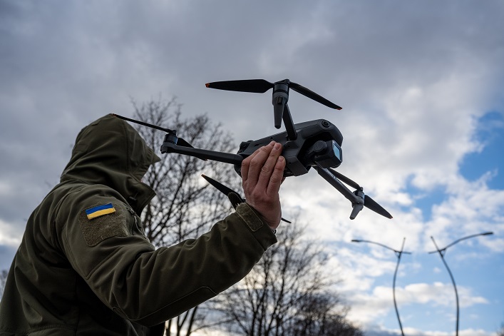 The coalition collapse in Germany could jeopardize the supply of drones to Ukraine, but Germany has already started providing the Mini-Taurus.