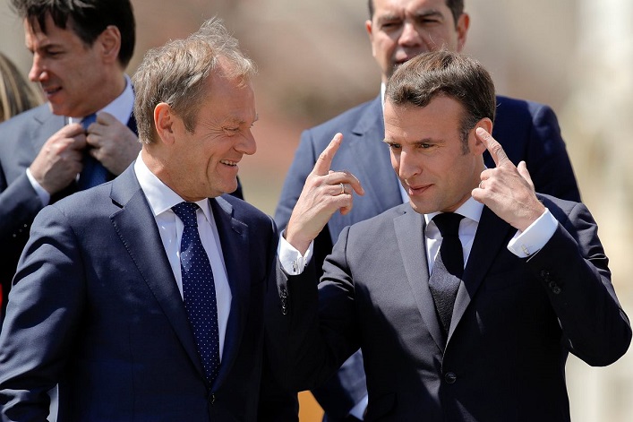 Macron plans to discuss the deployment of a peacekeeping mission to Ukraine with Poland.