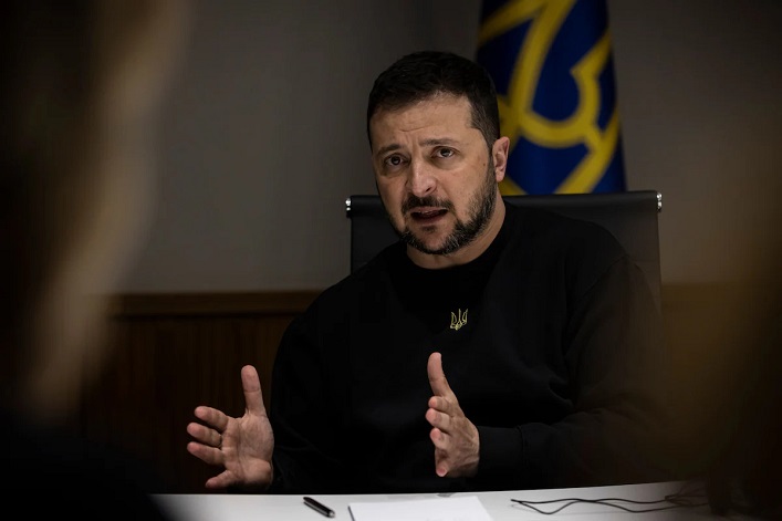 Zelenskyy is considering halting the war in exchange for Ukraine’s invitation to NATO, and the occupied territories will be returned diplomatically.