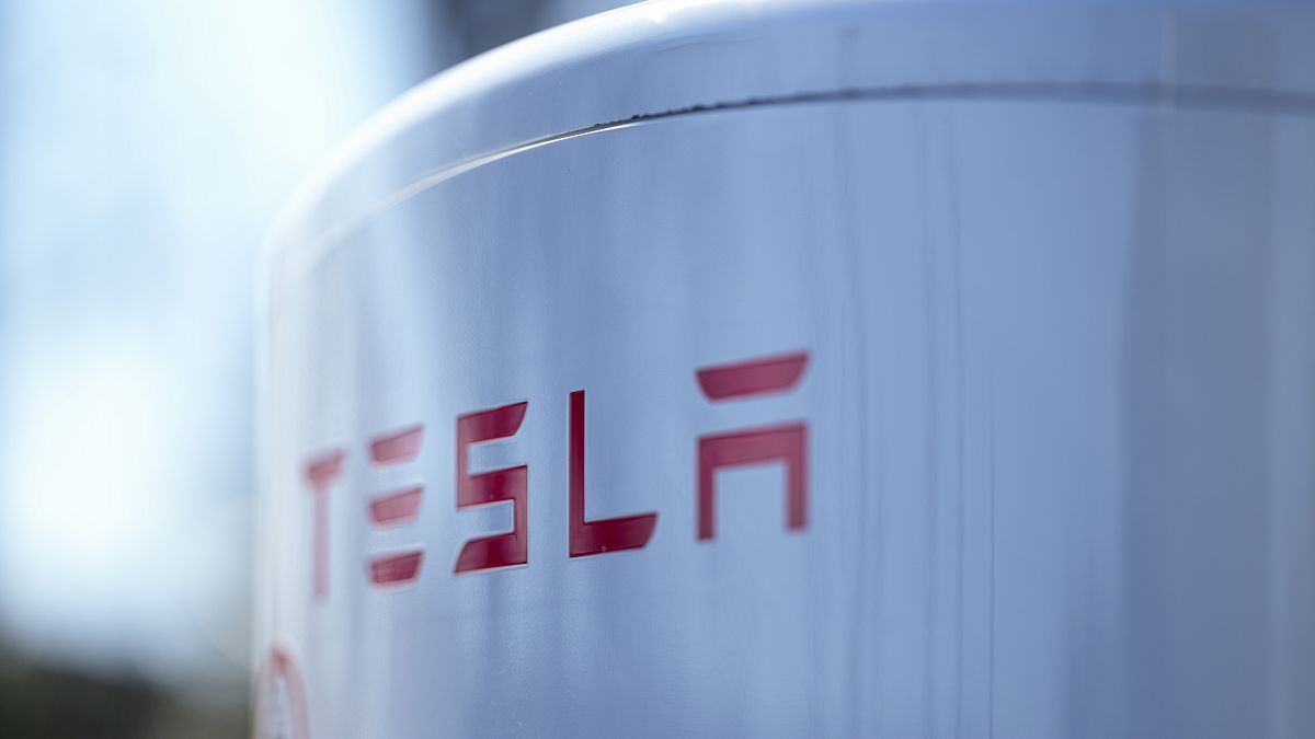 US-based Tesla manager blames trade unions for Swedish charging chaos