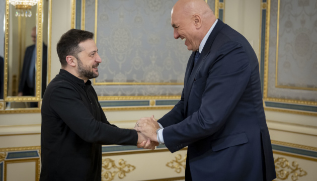 Zelensky awards Italian defense chief Order of Yaroslav the Wise