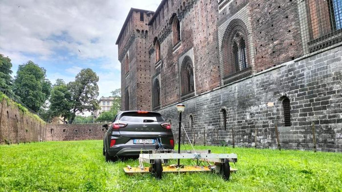 Radar unravels hidden mysteries underneath iconic Italian castle