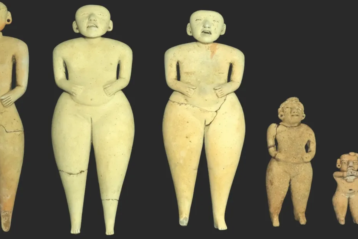 Strange 2,400-year-old puppets with ‘dramatic facial expressions’ discovered atop pyramid in El Salvador