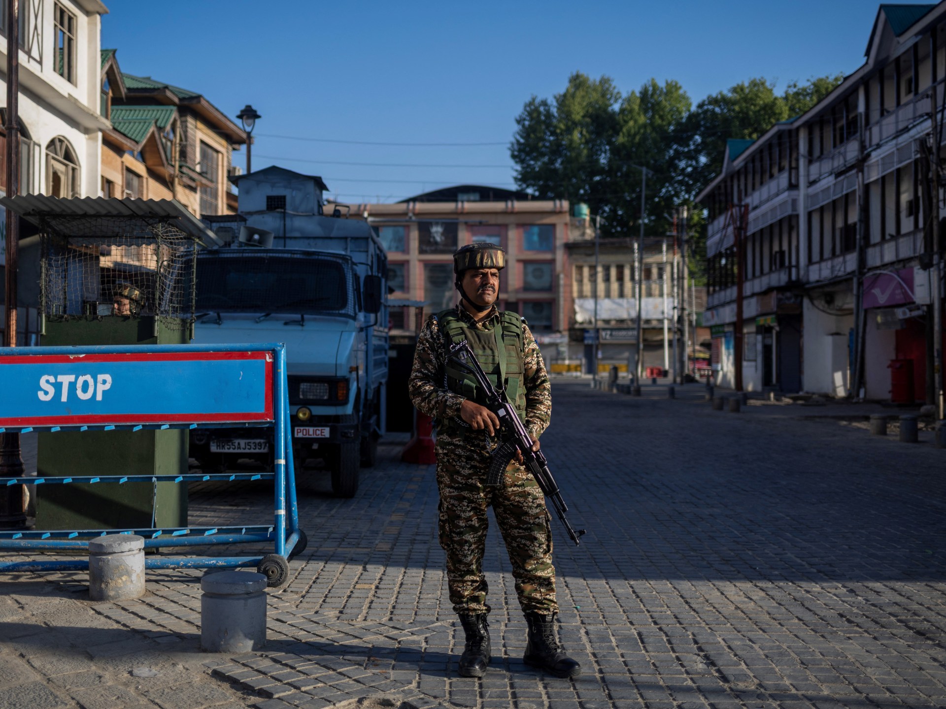 India-Pakistan tensions continue to simmer across Kashmir border | Conflict News
