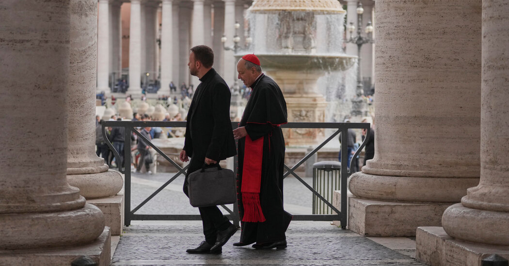 Mourners Pay Respect to Pope Francis as Cardinals Fine Tune Funeral Plans