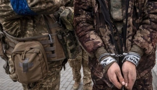 Ukrainian paratroopers capture nine Russian servicemen in Kursk region