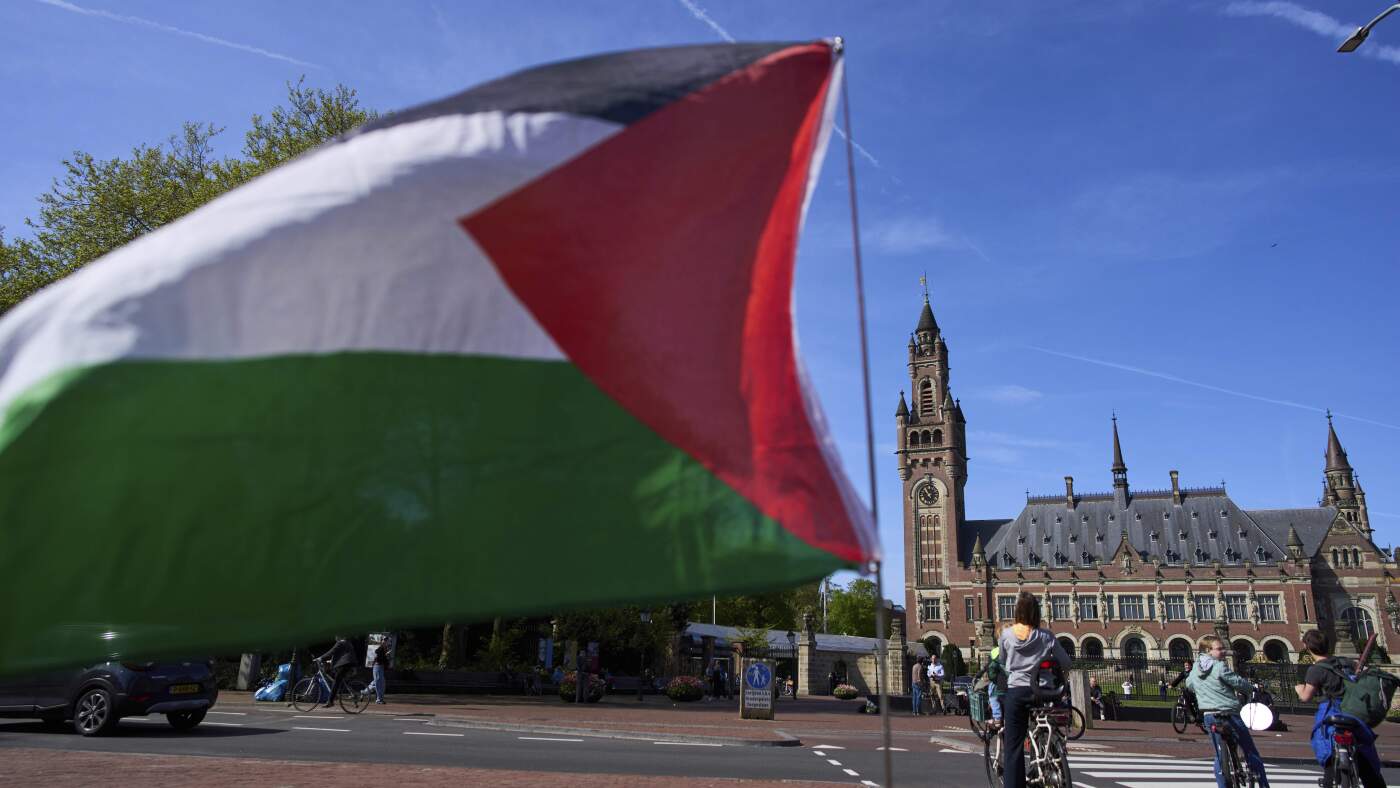 U.S. backs Israeli ban on U.N. Palestinian aid group UNRWA at World Court : NPR
