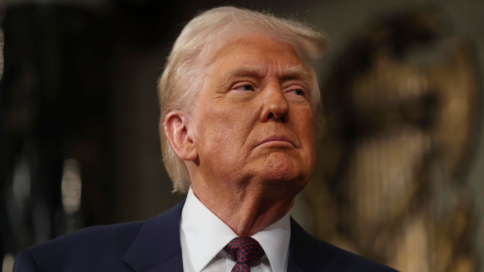 Trump Plans To Revoke Legal Status For 240,000 Ukrainians, Report Says