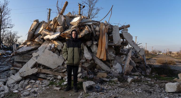 Ukrainians continue to flee the frontline, as war stretches into fourth year