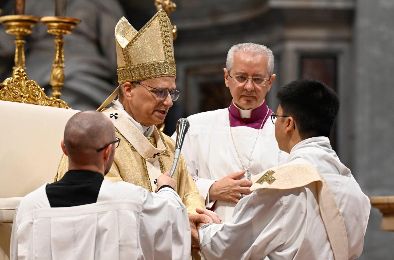 Pope at Mass: Life of priests must be transparent and credible