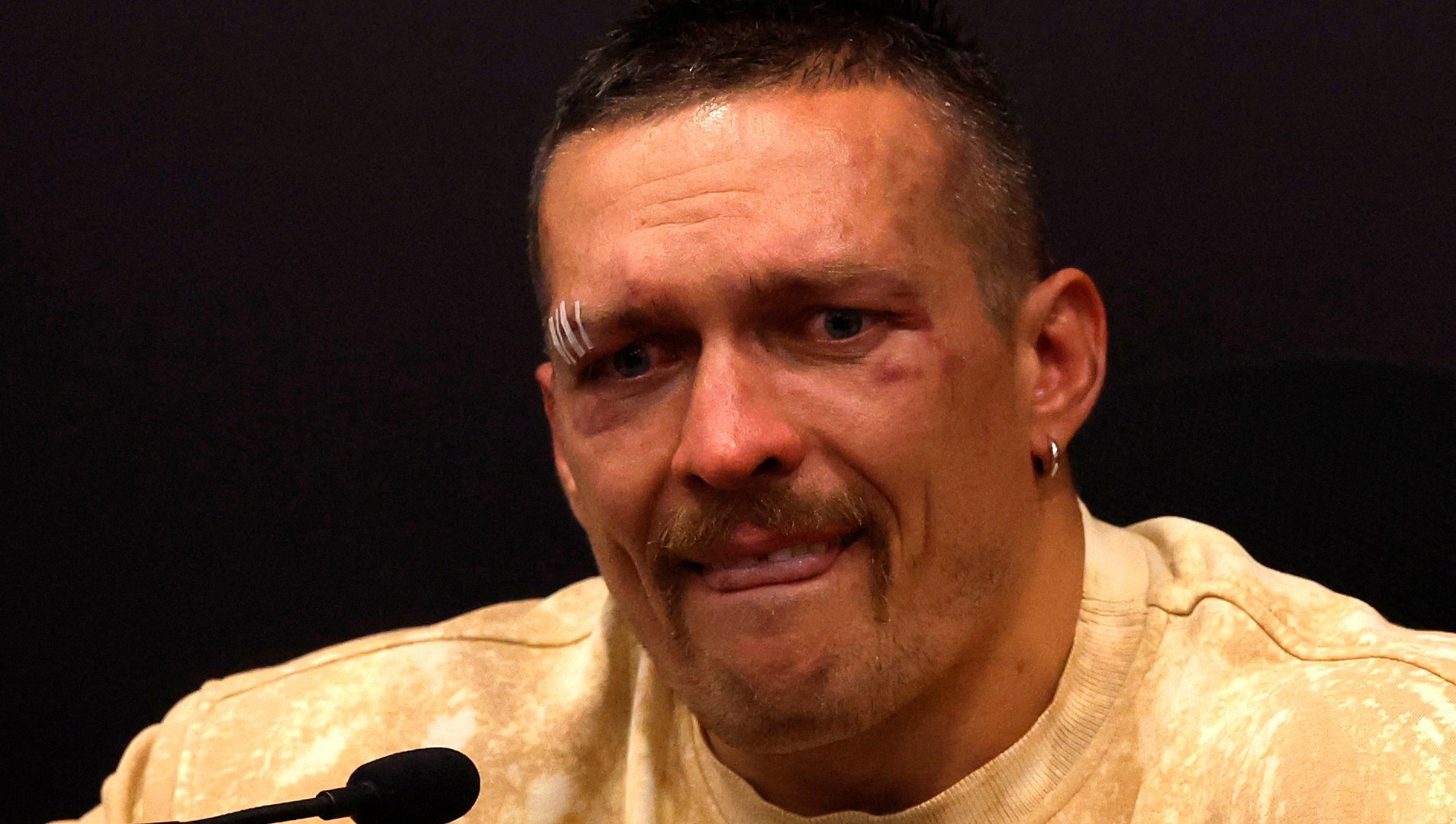 Ukraine’s boxing champion Oleksandr Usyk released after Poland detention | Boxing News