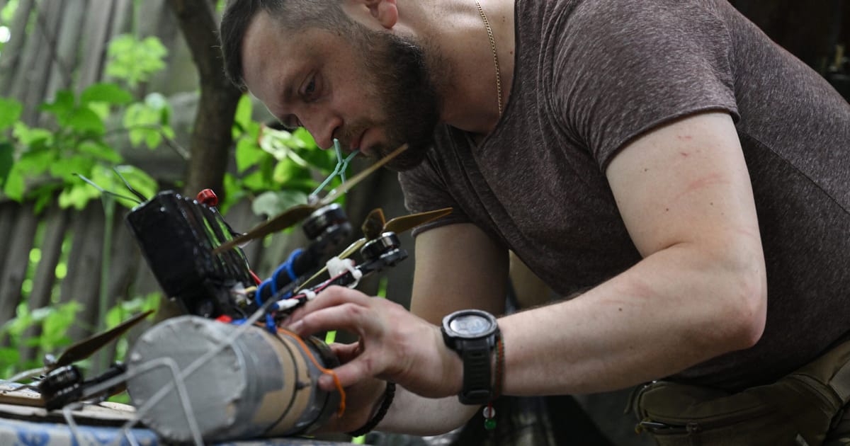 Mysterious drones keep watch as Ukrainians train in Germany – POLITICO