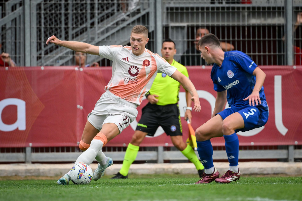 Roma striker Dovbyk pulls out of Ukraine national team with injury