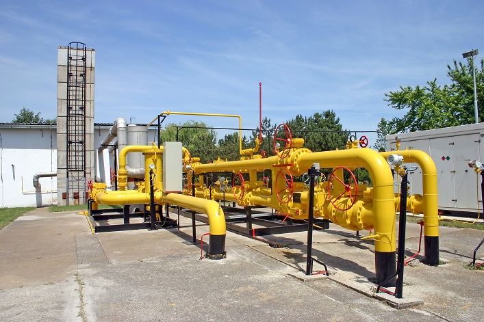 Four European countries will assist Ukraine in building up gas reserves for the winter.