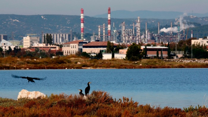 Energy prices push chemicals groups to explore exit from Europe