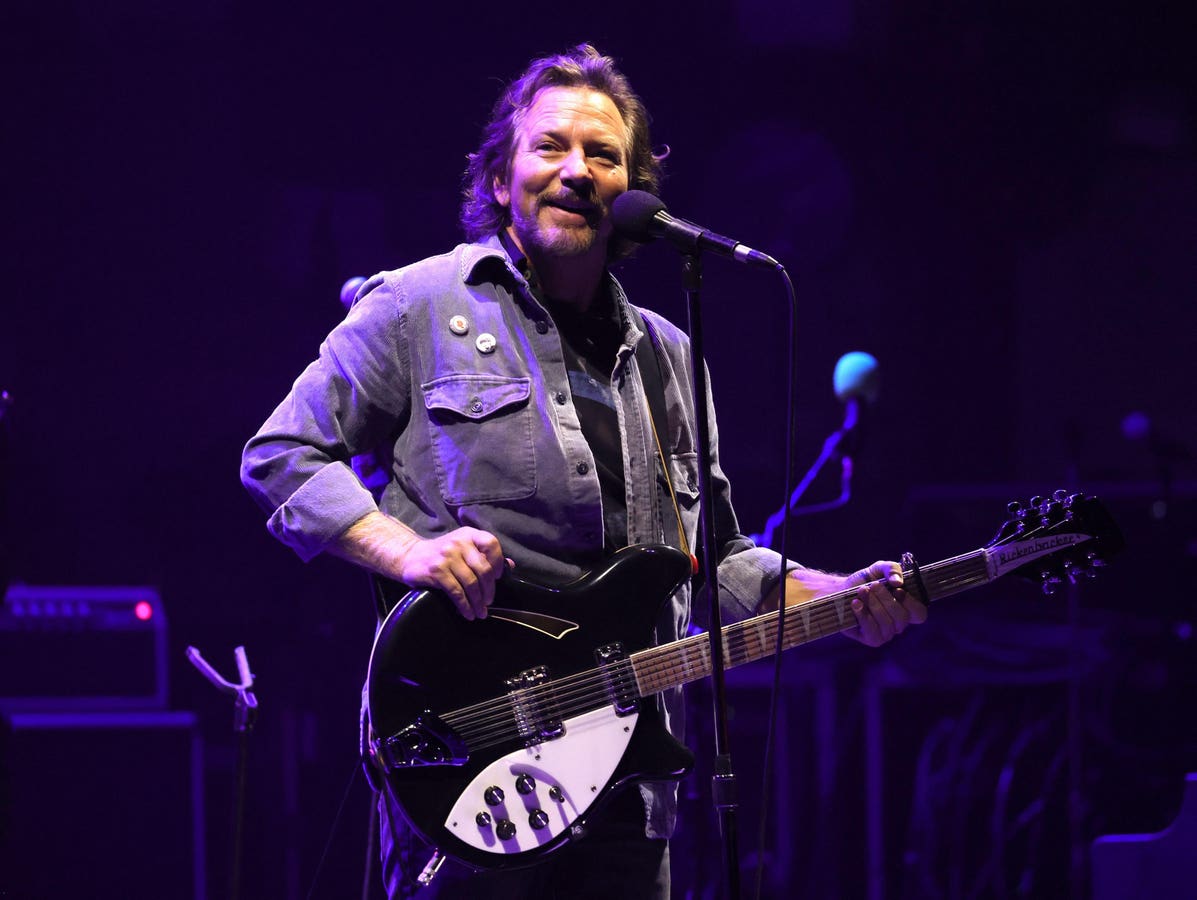Eddie Vedder Amplifies Fight Against Childrens Butterfly Disease