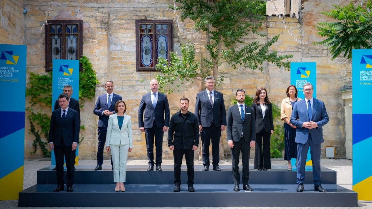Support for Ukraine and sanctions crucial to make Russia feel real cost of war – Zelenskyy