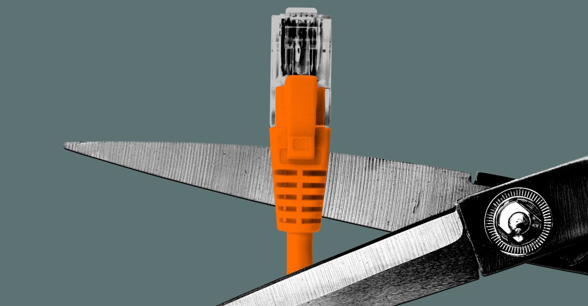 Iran cutting off internet access to stop Israeli cyberattacks