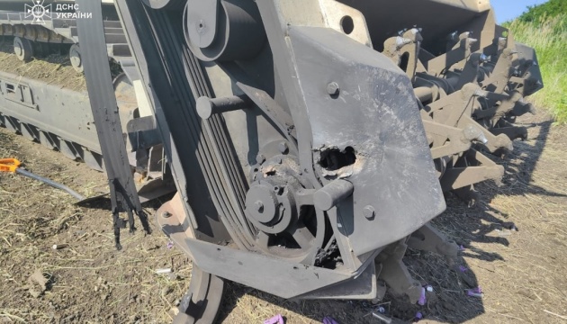 Russian drone hits sappers during demining in Kharkiv region, one dead, several wounded