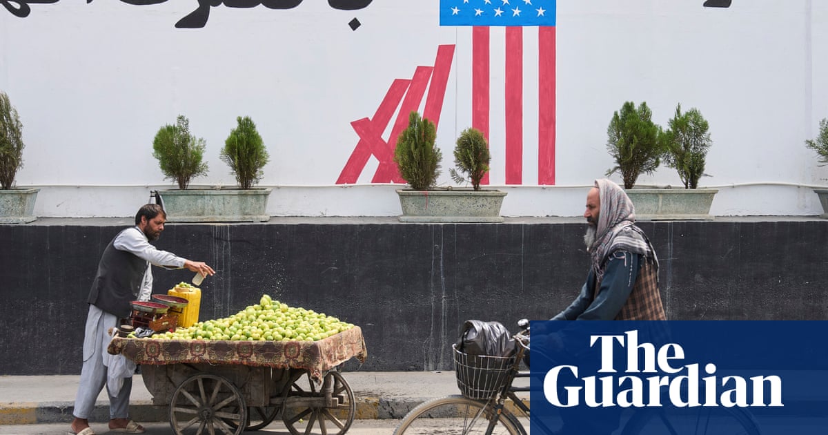 Trump travel ban barring citizens from 12 countries goes into effect | US immigration