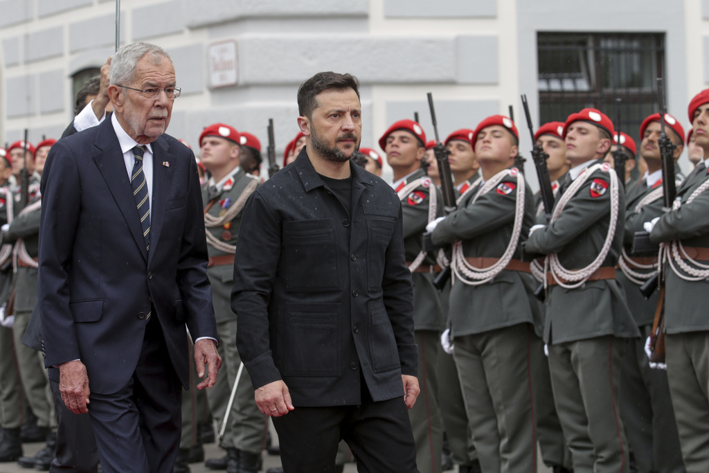 Ukraine’s Zelenskyy wins non-military backing from Austria a day before visit to G7 gathering | News, Sports, Jobs