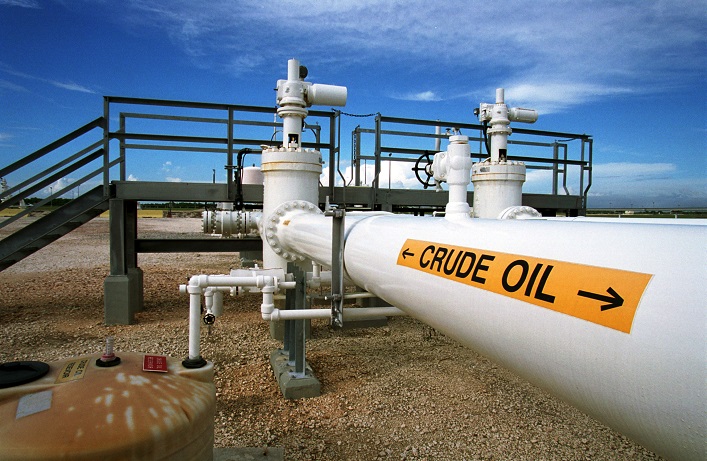 The G7 nations are set to reduce the price ceiling for Russian oil to $45 per barrel, without Trump’s approval.