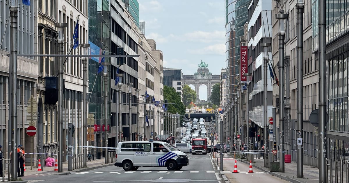 Police evacuate EU Commission building on busy Brussels street – POLITICO