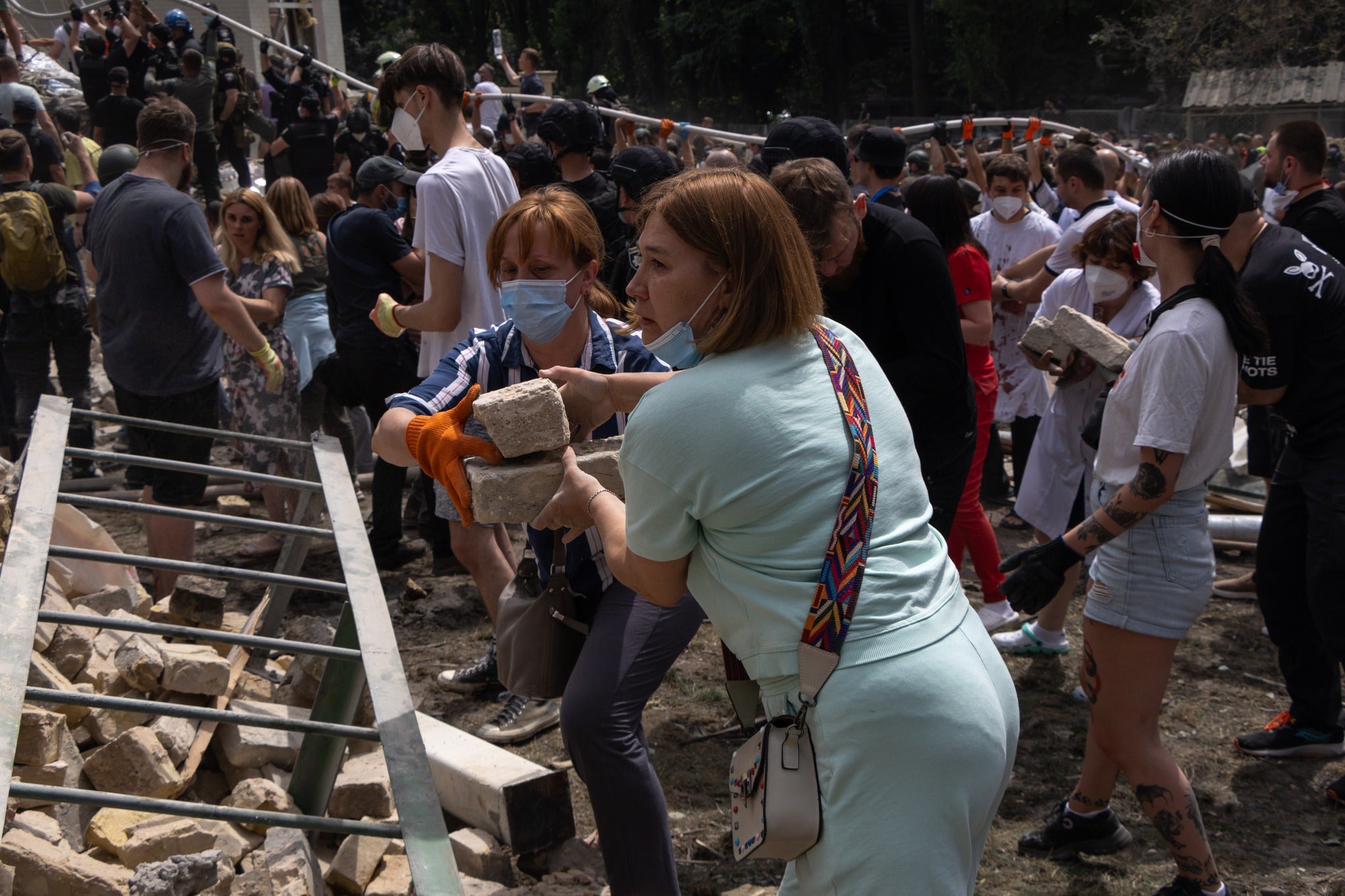 1,000 days of the full-scale war: Ukrainian women drive humanitarian response and recovery amid growing security threats